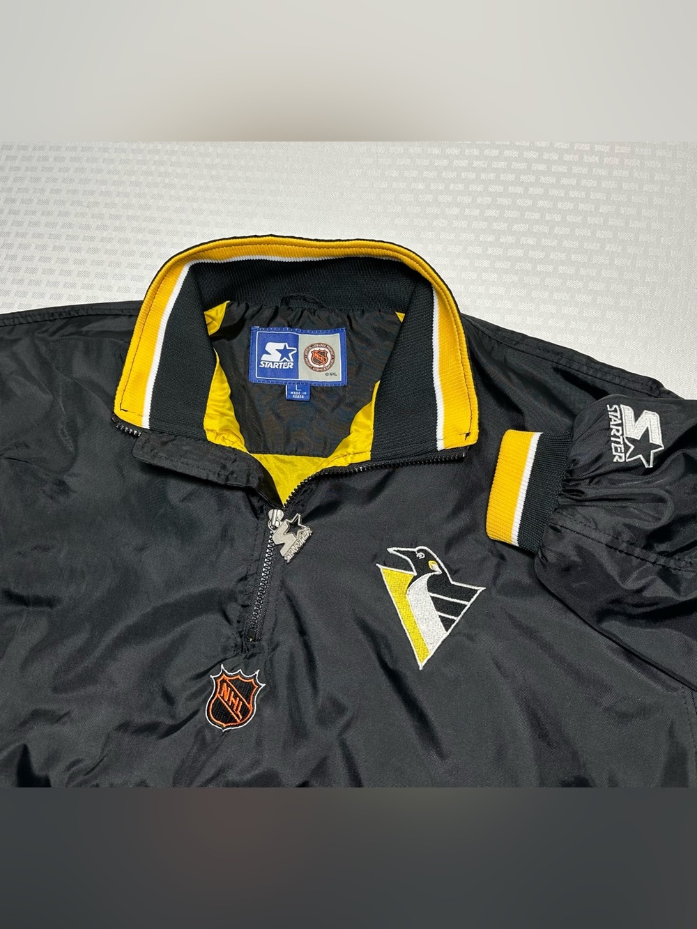 VTG 90's Starter Pittsburgh Penguins 1/2 Zip Pullover Windbreaker Jacket Men's L